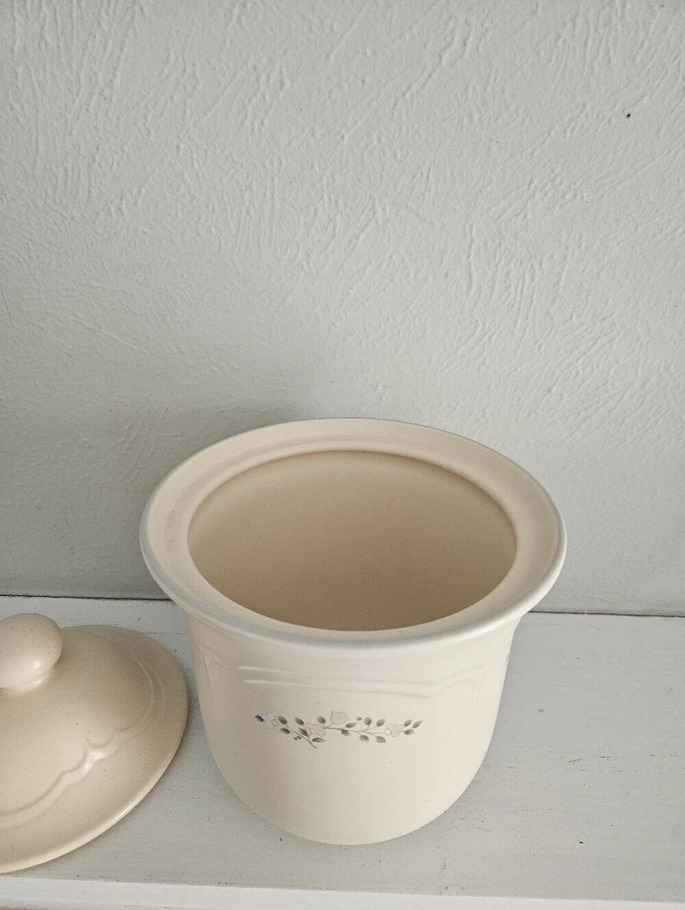 Vintage/Y2K Pfaltzgraff Remembrance Floral Stoneware Canister Jar With Lid